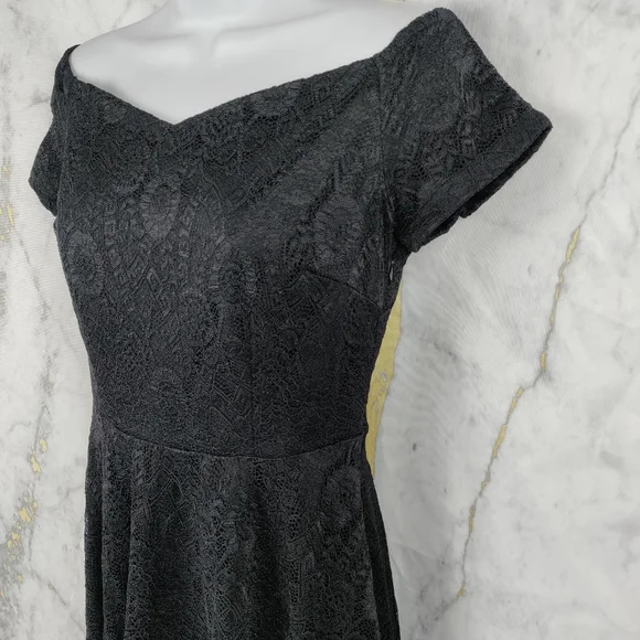 Off The Shoulder Short Sleeve High Low Lace Dress - Picture 5 of 10